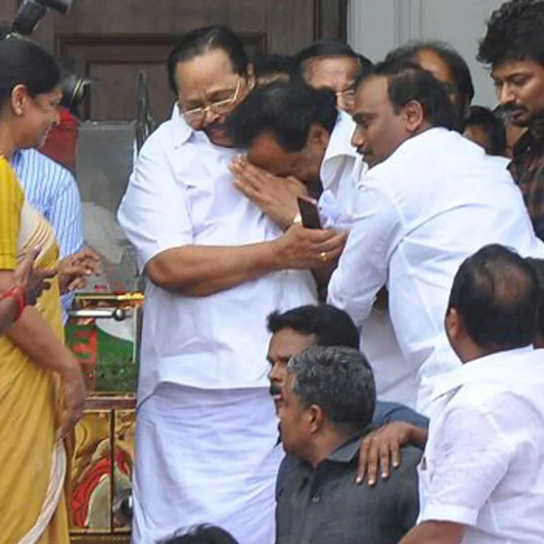mk stalin cry